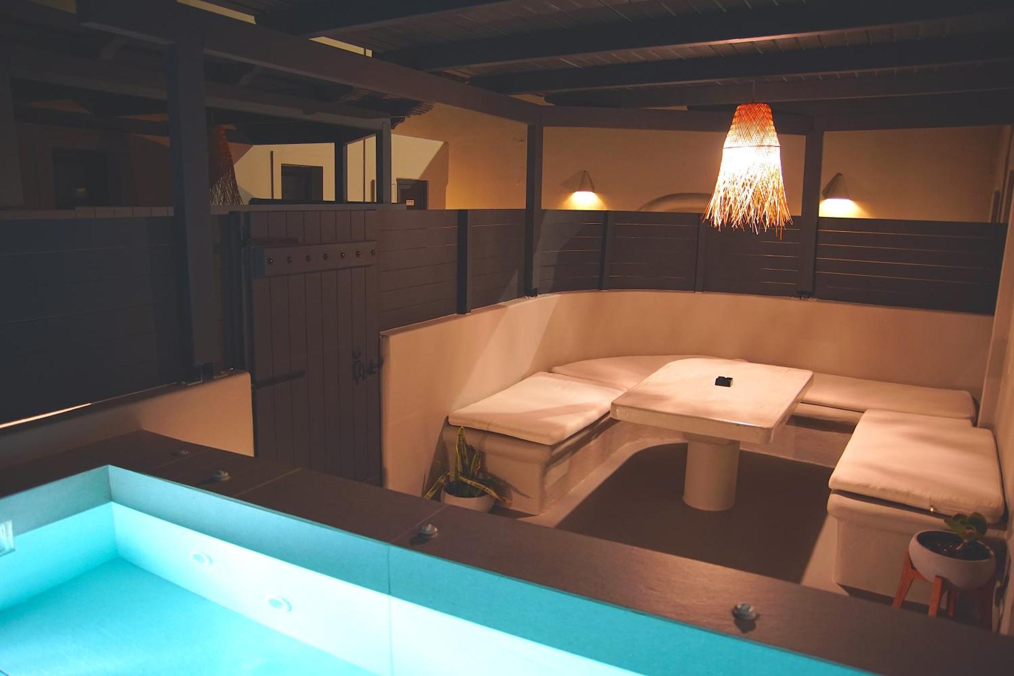 Black Diamond Suites (Adults Only) Akrotírion Exterior foto